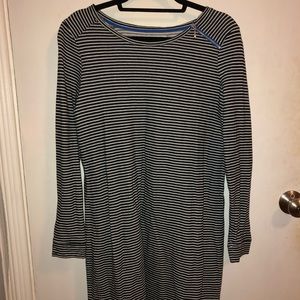 5/$25 Striped black and white dress